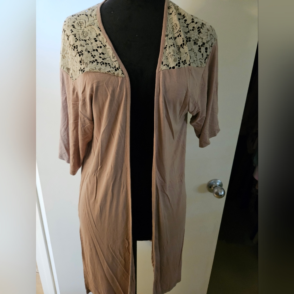 POL Short Sleeve Lace Duster
